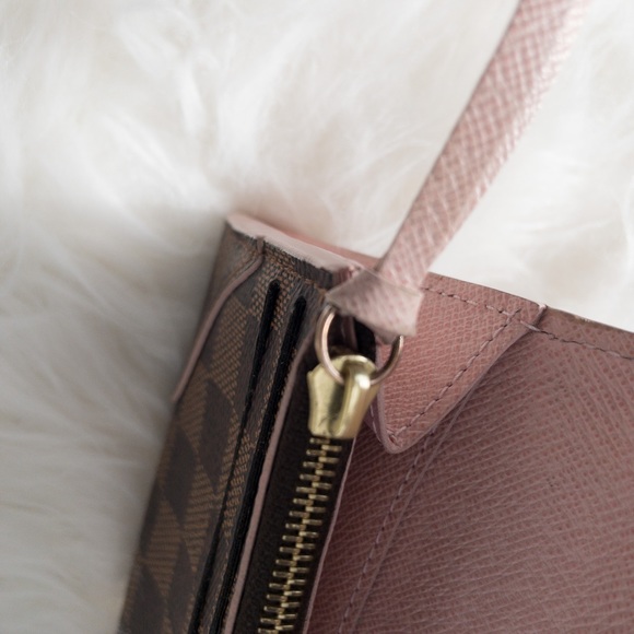 Authentic Louis Vuitton Caissa Wallet - Picture 13 of 14